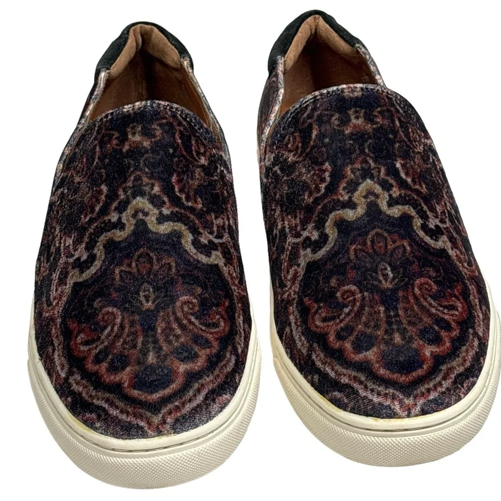 Lucky Brand Purple & Black Velvet BoHo Slip On Shoes Size 8.5 I” Thick Sole NEW